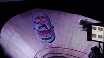 Rider comme des fous sur le plus petit Vélodrome du monde! Biker de chez Red Bull