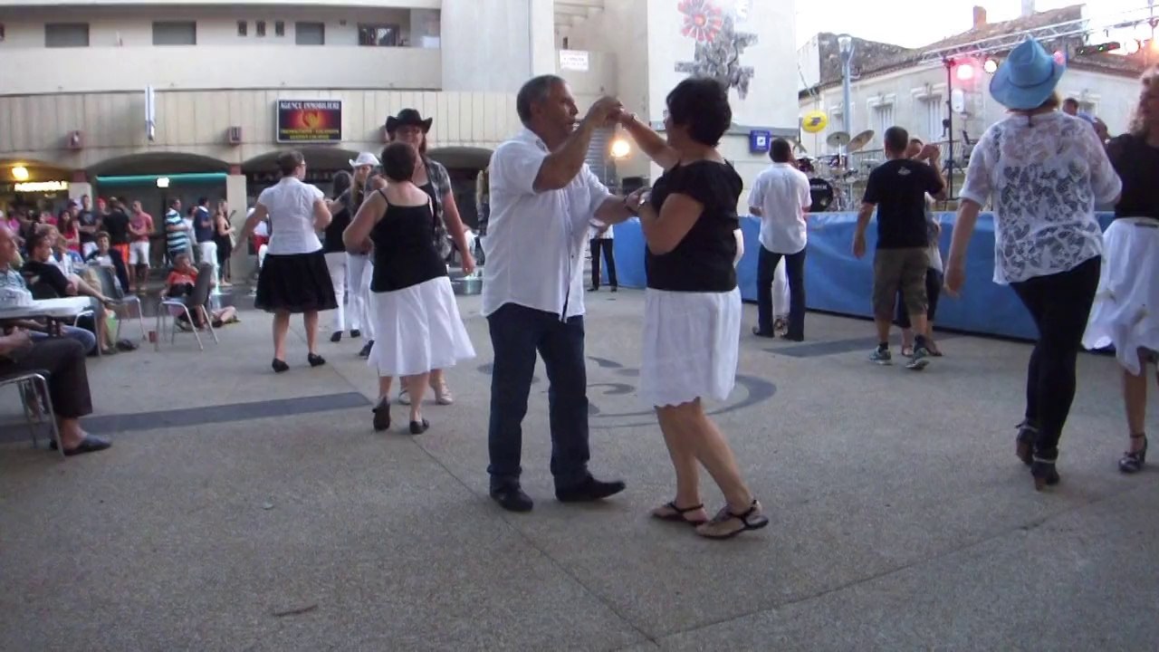 Country & Line -  4 juillet 2014 - Bessan fête de la Fontaine