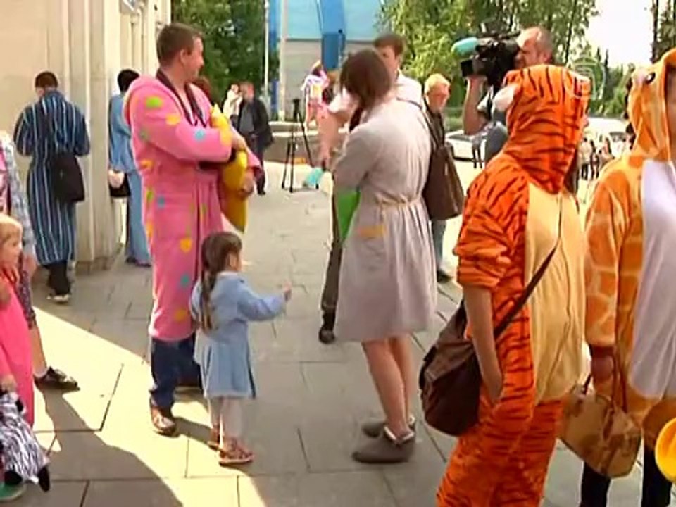 «Сонный марш» прошёл по улицам Петербурга