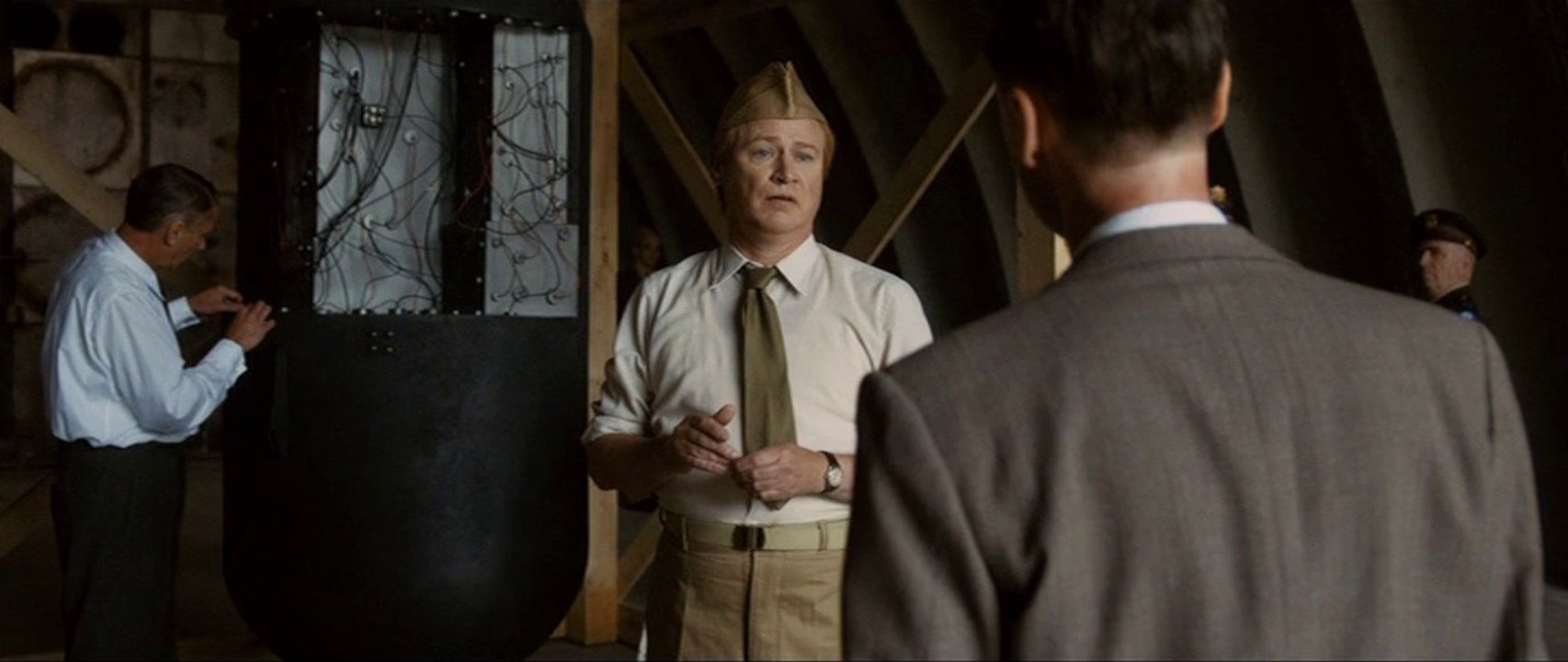 The 100-Year-Old Man Who Climbed Out the Window and Disappeared - Clip - Manhattan