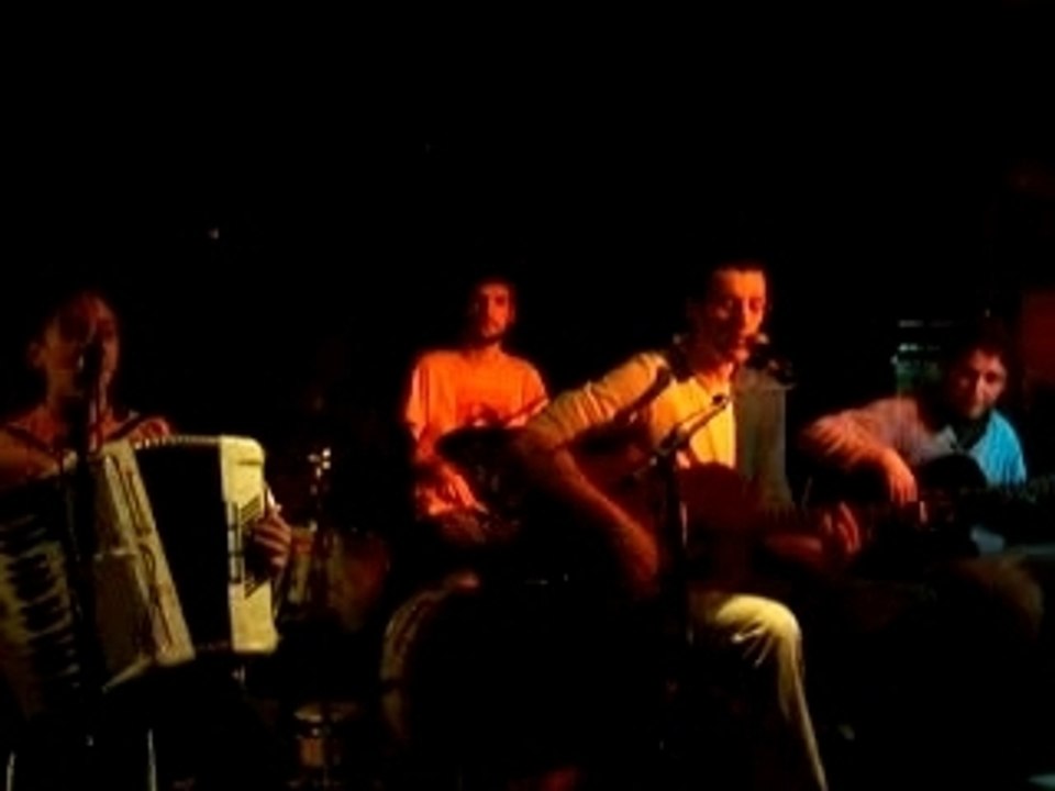 Belle et des clochards 2