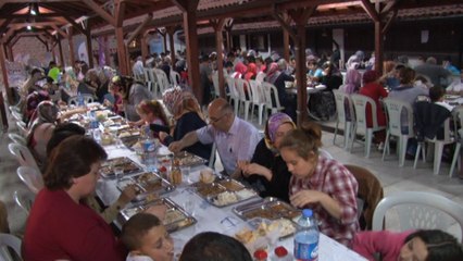 Mahalle İftarları Beğeni İle Devam Ediyor