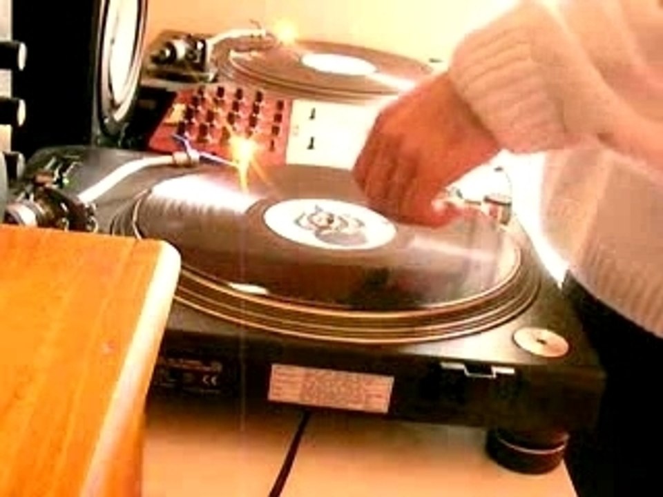 dj Tecknik