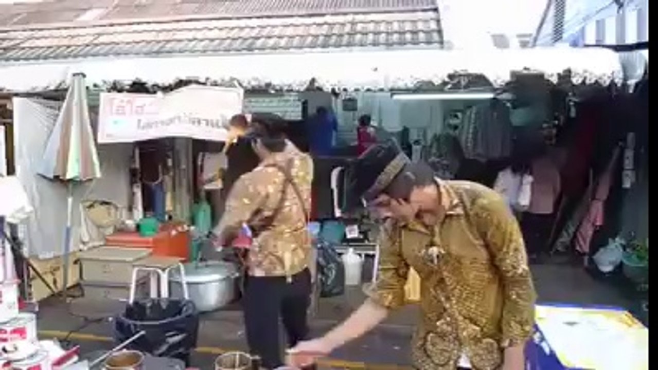 Amazing talent.... Not even a single drop spilled