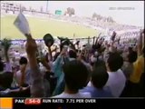 Shahid Afridi Smokes Zaheer Khan For A Massive SIX