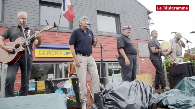 Loguivy (22). Les Souillés au Café du port pour la sortie de leur CD