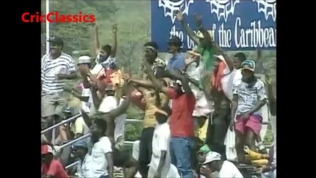 Ian Bishop vs Allan Lamb, great fast bowling, 1990