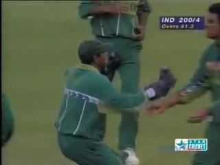 Rashid Latif Acrobatic Catch - India v Pakistan at Bangalore 1996 World Cup