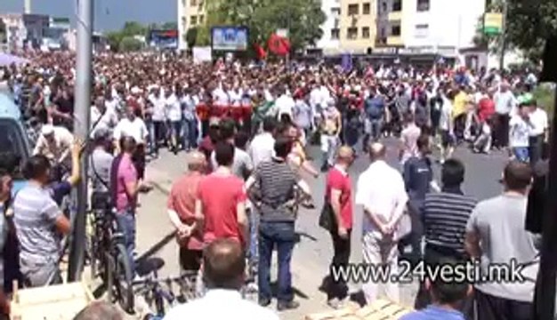 REAKCII ZA PROTESTITE 05 07