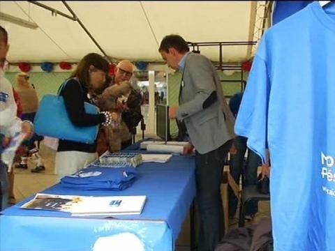 UMP: à la Fête de la Violette, les militants unis derrière Sarkozy - 05/07