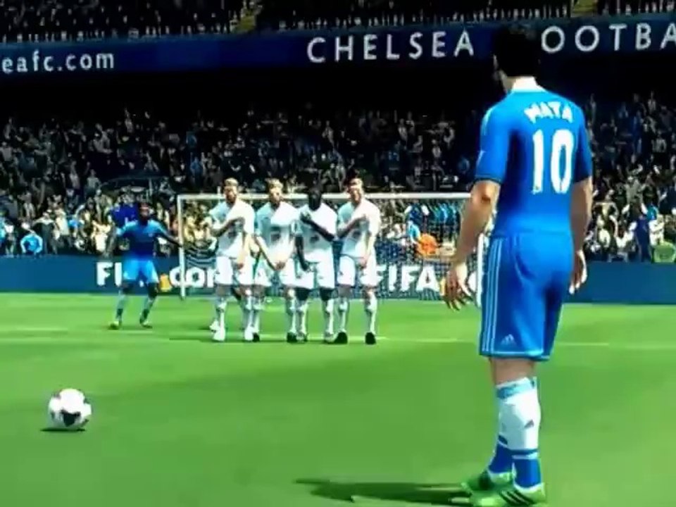 Fifa 14 _ Coup franc de pres