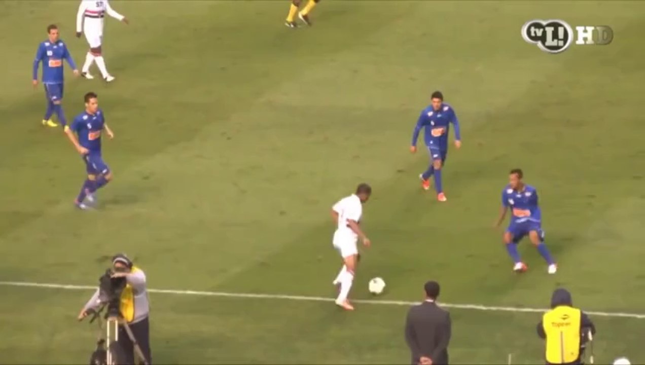 Quand Lucas Moura humilie cinq adversaires...