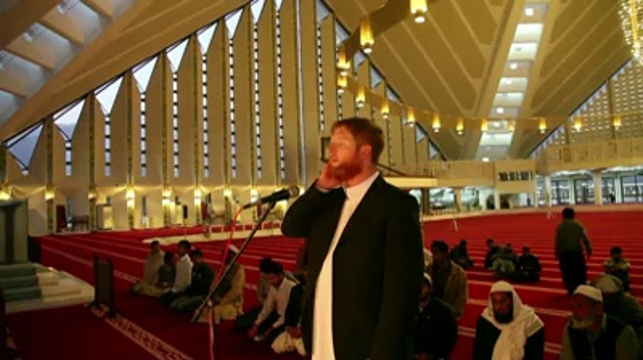 Adhan Faisal Masjid Pakistan - John Fontain