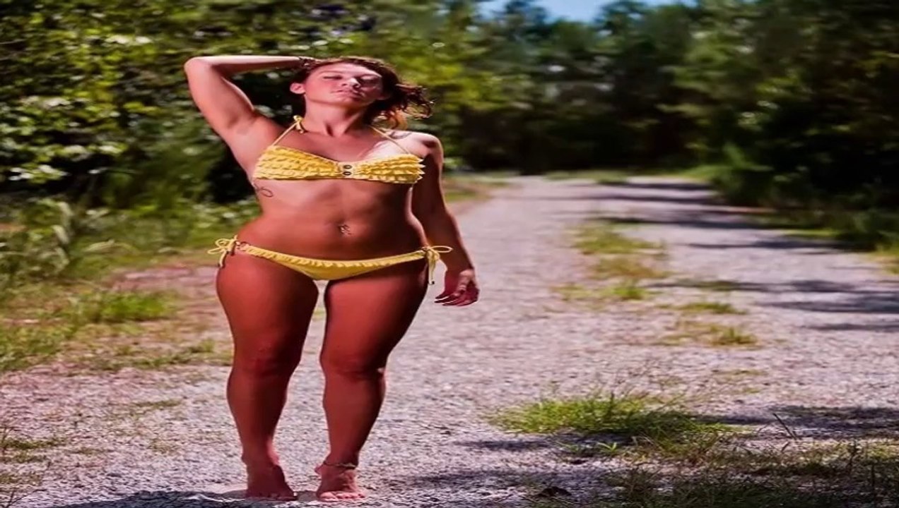 BIKINI.