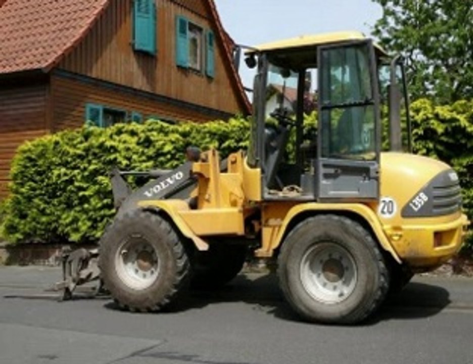 Volvo L35B Compact Wheel Loader Service Parts Catalogue Manual INSTANT DOWNLOAD – SN: 1862201 – 1862999, 1872201 – 1872999, 1882201 – 1882999, 1892201 - 1892999