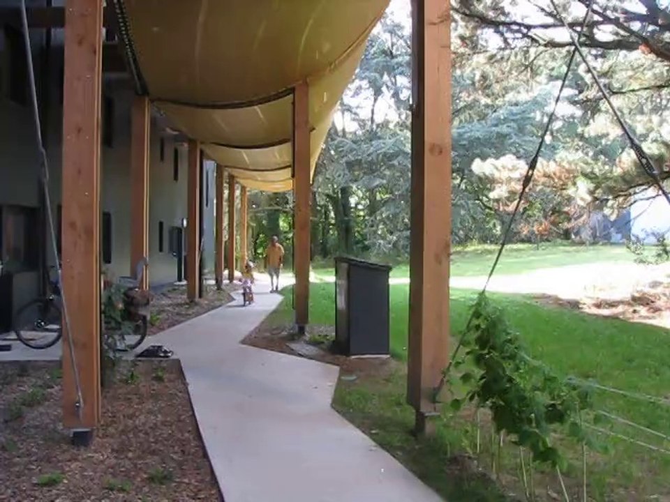 Camille fait du vélo