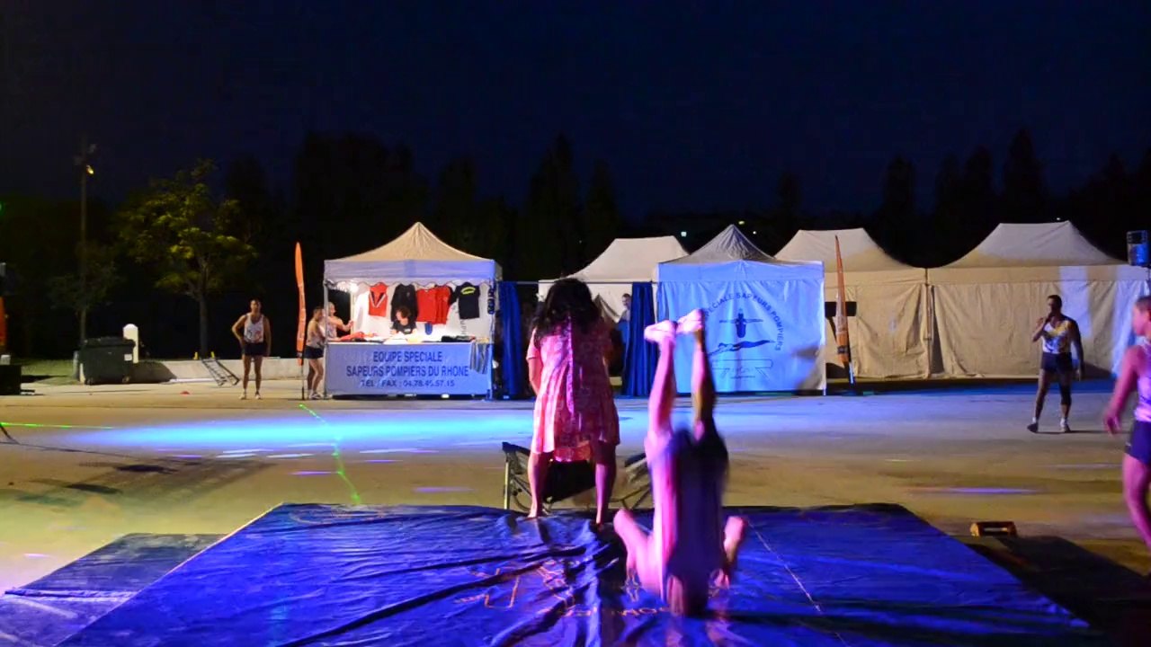 Acrobaties et humour