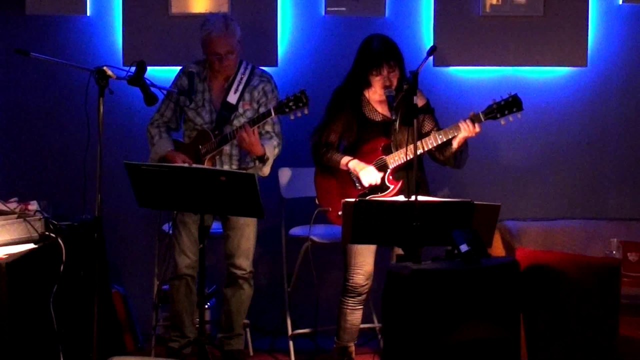 PUB LE BACCHUS (Château-Thierry) Michèle et Alain