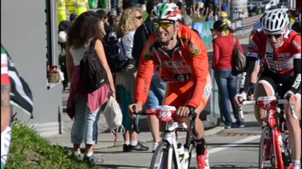 Maratona dles Dolomites: Cecchini und Schartmüller radeln allen davon