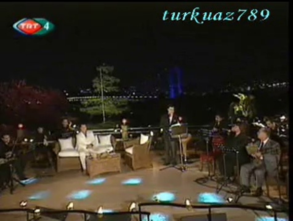 Uğur ÇINAR-Bir Şarkısın Sen (Samanyolu)