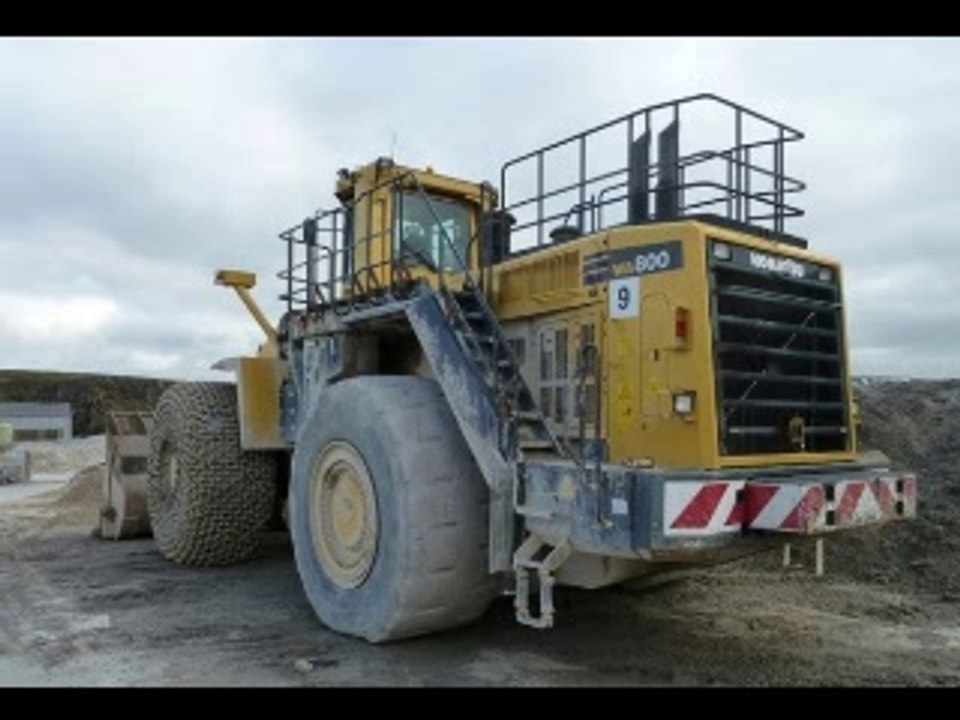 Komatsu WA800-1, WA800-2 Wheel Loader Service Repair Factory Manual INSTANT DOWNLOAD