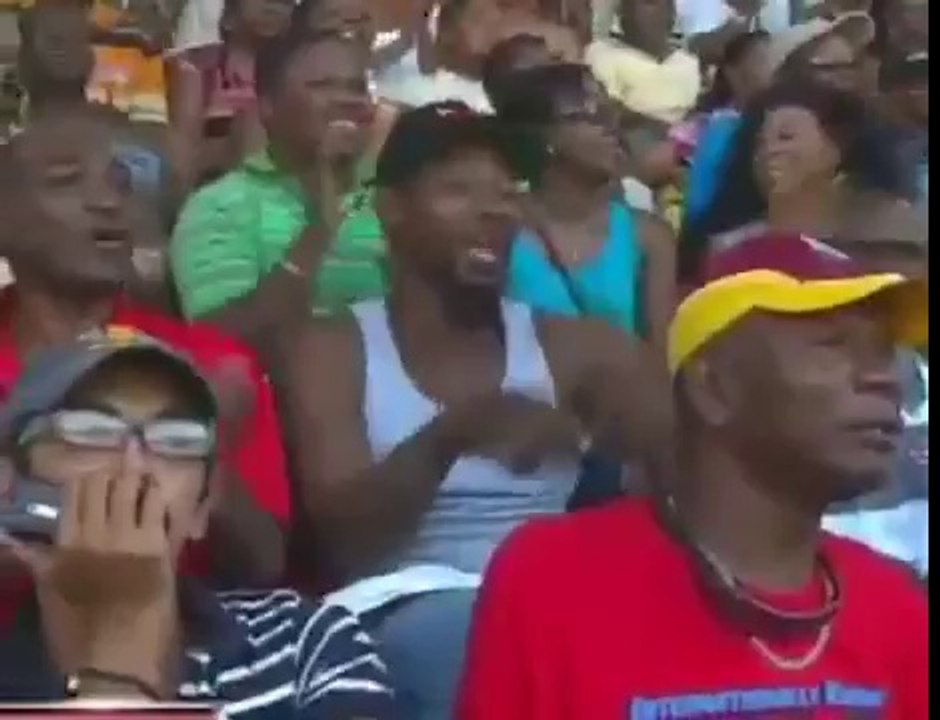 Boult amazing catch against West Indies
