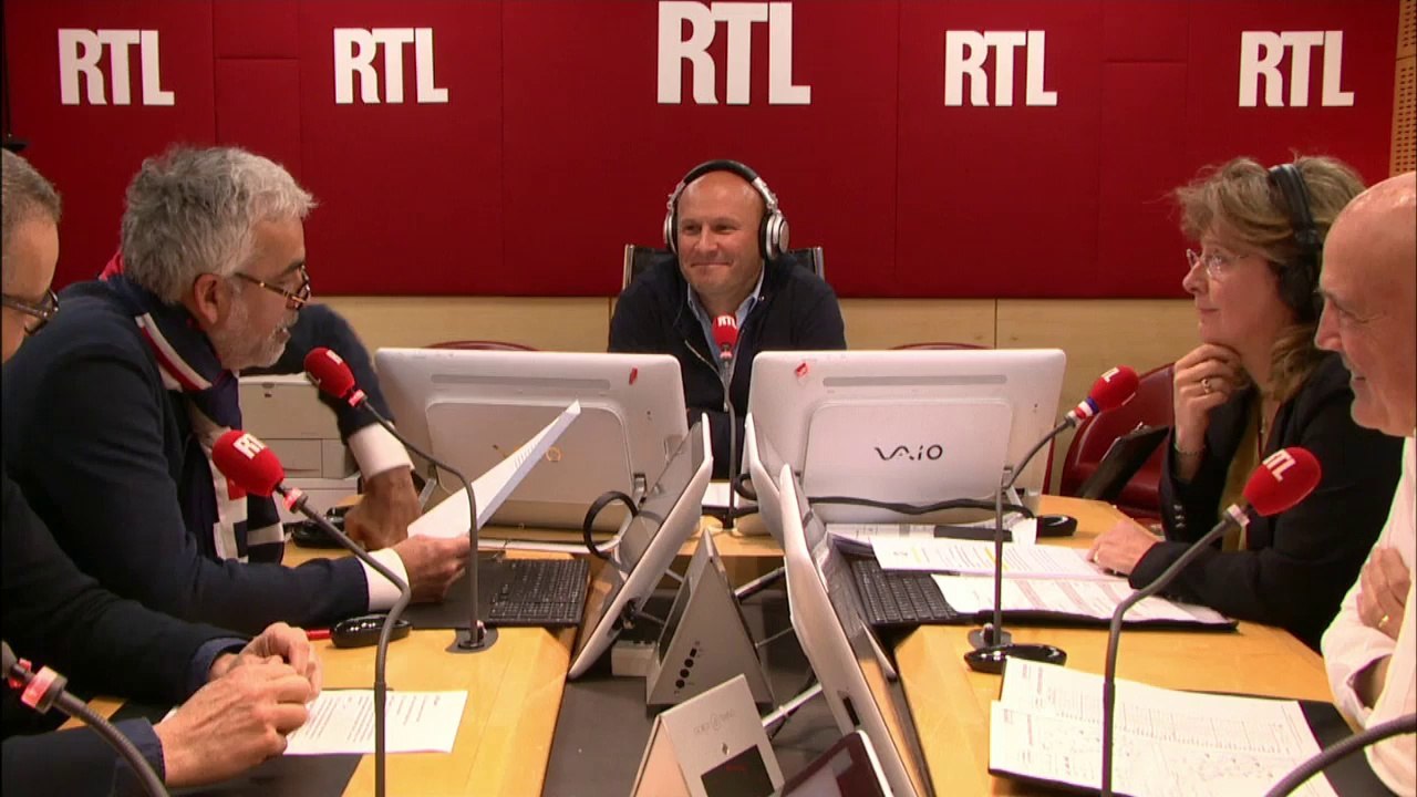 Pascal Praud : "Monsieur Thiago Silva étiez vous amoureux de votre mère ?"