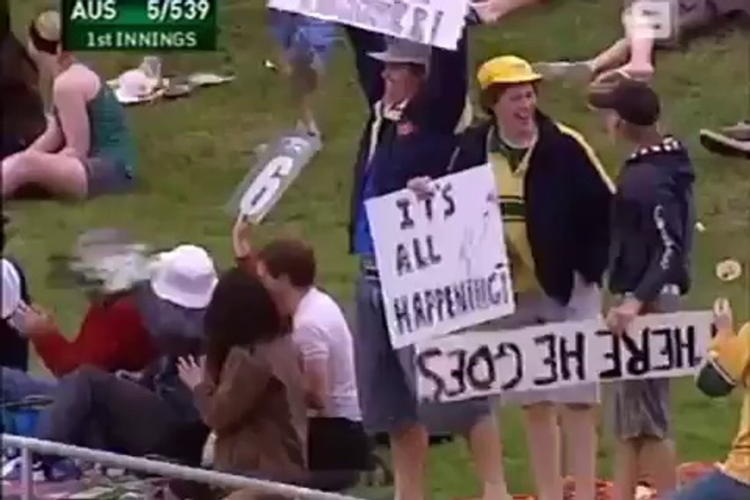 ADAM GILCHRIST - 100 sixes in TEST CRICKET.......BRUTAL!!!!!