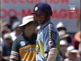 SACHIN TENDULKAR vs 'The Swing KING' PERTH 1999_00