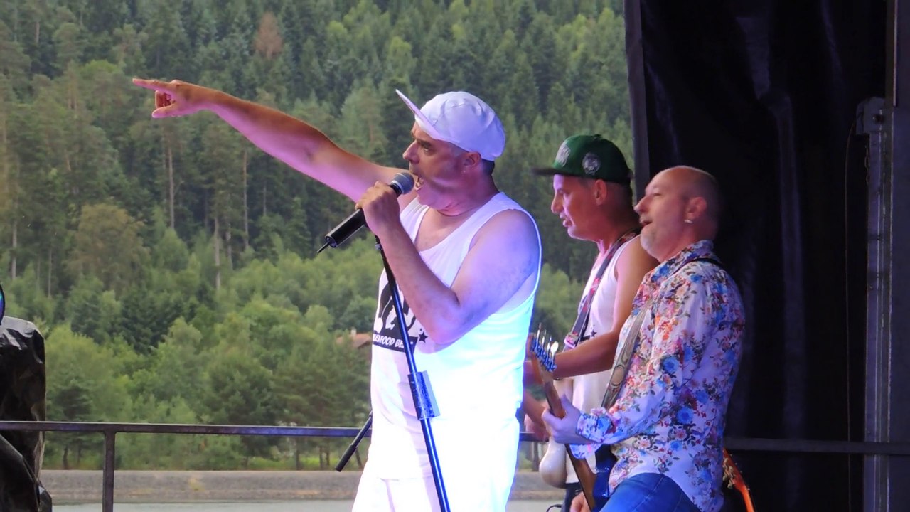 Elmer Food Beat # La Caissiere De Chez Leclerc # - Festival de la Voie Verte - Celles sur Plaine [06.07.2014]