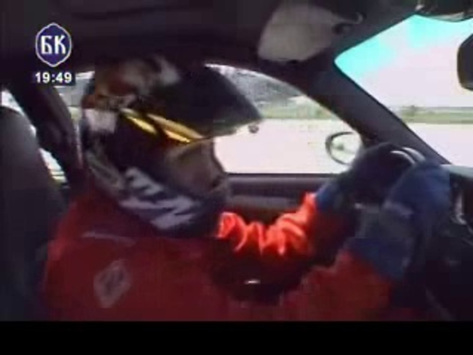 PORSCHE vs YAMAHA R1 vs F16