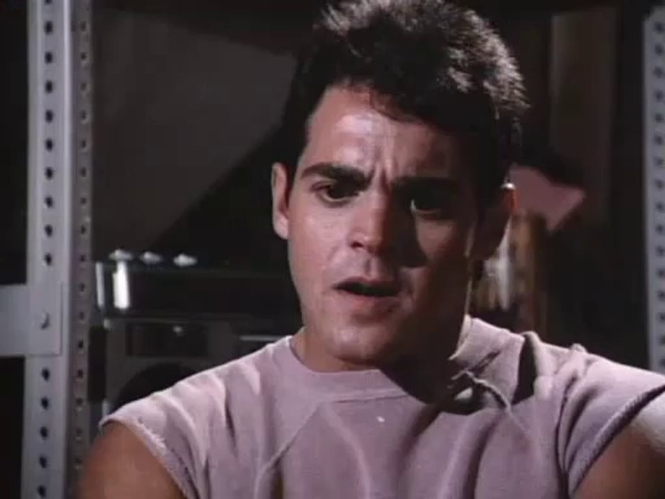 V comme Visiteur et comme Virus de la Matrice - lapin blanc ! le monde des reves !