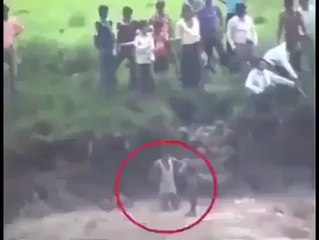 - الله اكبر سبحان الله العظيم۔ بہت سنسنی خیز ویڈیو۔‬