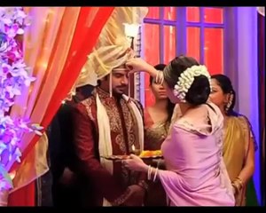 Pavitra Rishta - Will Soham be able to stop Naren and Pari's marriage _