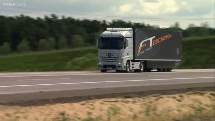 This Big Rig Truck Drives Itself