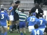Bagarre rugby - La Nouvelle Zélande et l'Italie en viennent aux mains (2000)