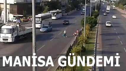 MANİSA'DA ÜST GEÇİTİ KULLANMAYAN YAYALAR TEHLİKE SAÇIYOR