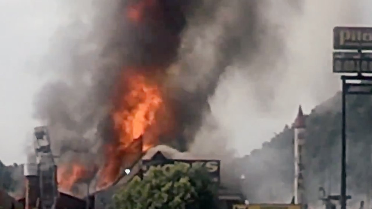 Fireworks Store Explodes Just After 4th of July