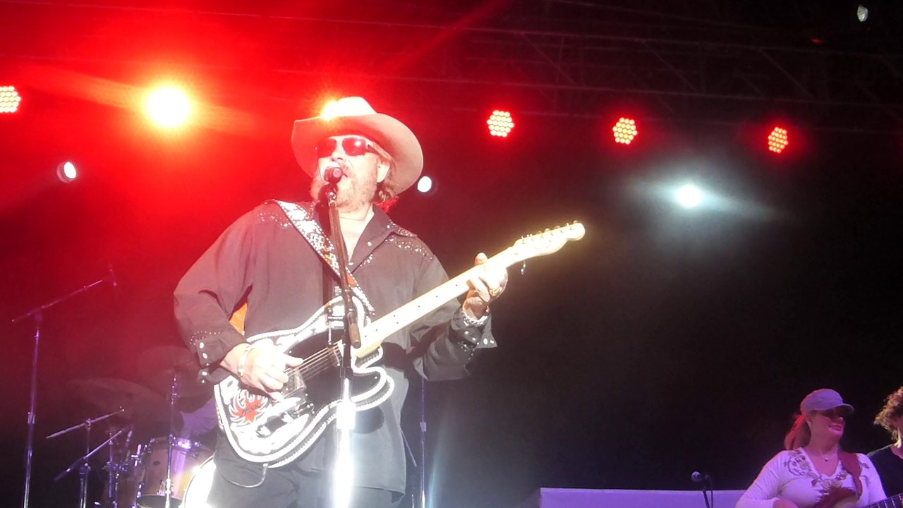 Hank Williams, Jr. - The Conversation (Live in Houston - 2014) HQ