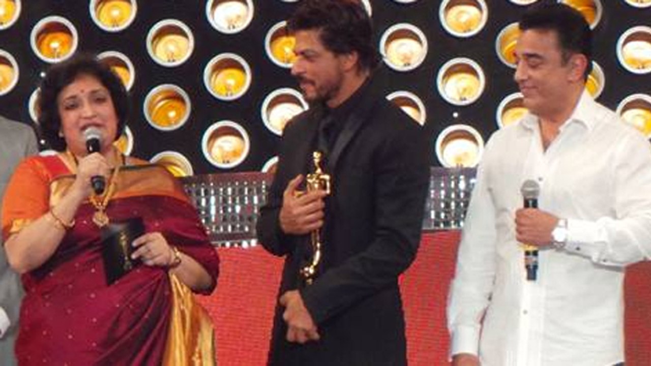 Shah Rukh Khan Receives Entertainment Of Indian Cinema Award