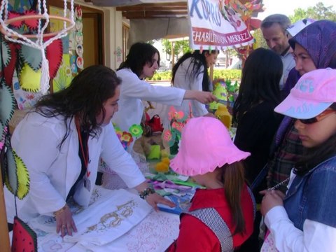 MAVİ KÖPRÜ ÖZEL EĞİTİM VE REHABİLİTASYON MERKEZİ (0422 211 25 96)