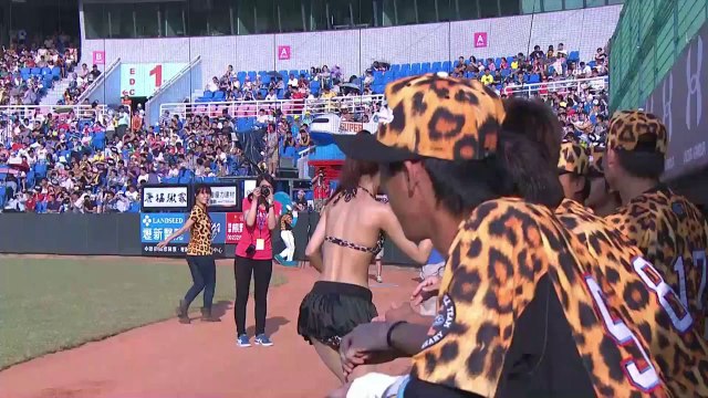 This Taiwanese Yoga Coach Has The Sexiest First Pitch Ever In Baseball History