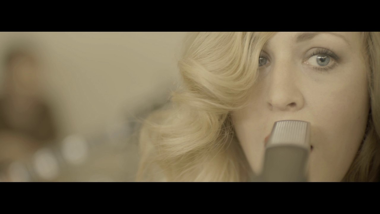 RHONDA - Camera (OFFICIAL VIDEO) | by Alex Rank