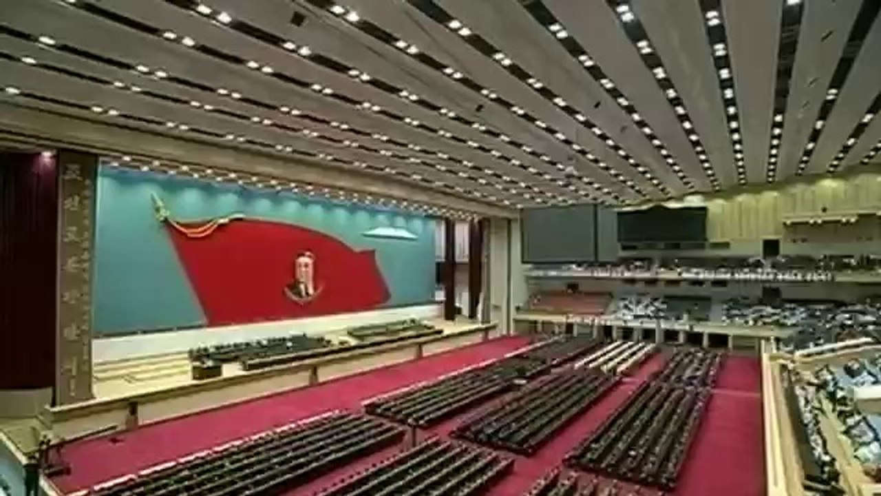 Kim Jong-un limps at anniversary event - video