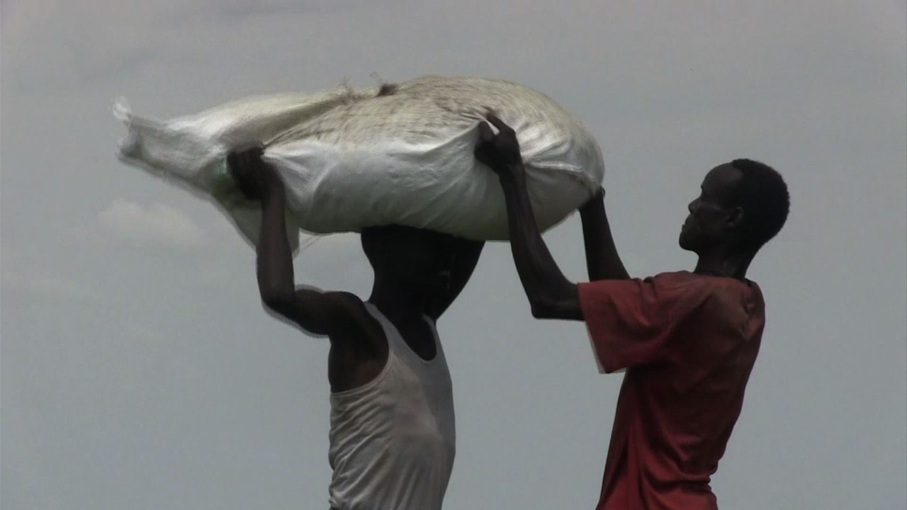 De la nourriture larguée par avion au Soudan du Sud