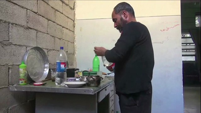 Syrie: des habitants d'Alep se réfugient dans des écoles