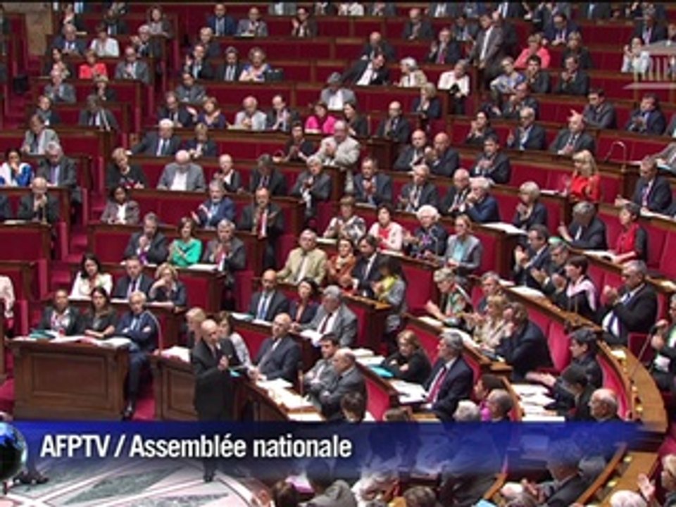 Tuerie de Bruxelles: l'Assemblée nationale rend hommage aux victimes