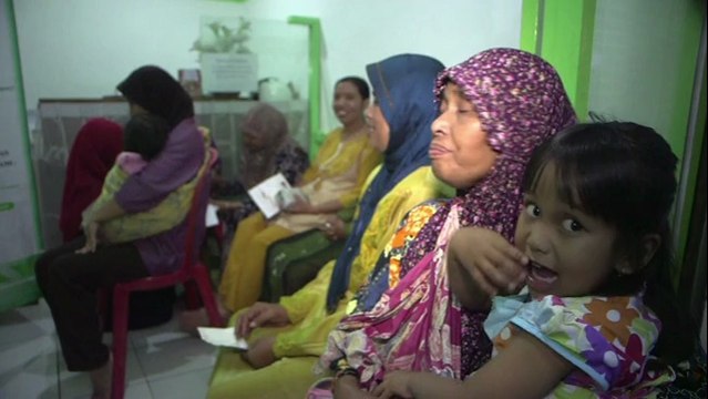 Indonésie: les patients d'une clinique recyclent leur déchet contre des soins médicaux