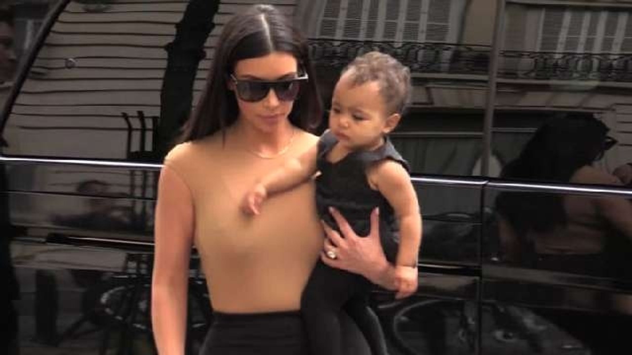 Kim is Planning Kourtney's Baby Shower