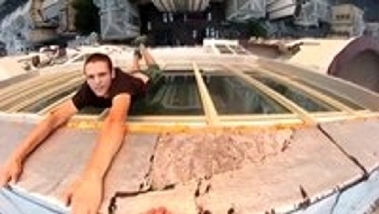 Russian Teens Perform Insane Climbing